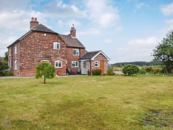 2 Hurst Farm Cottage