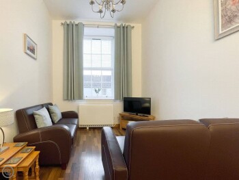 5 Old Edinburgh Court