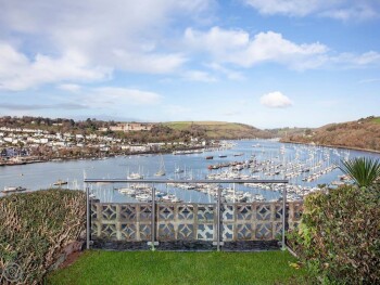 Amil Cottage 6 Woodland Terrace