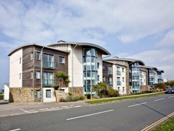 Apartment 7, Ocean 1