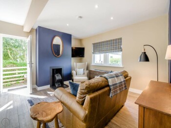 Auld Acquaintance Cottage