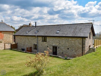 Bucknole Farm - The Old Shippon