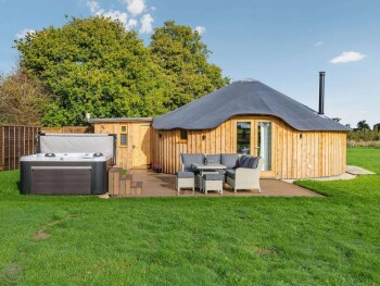 Butterfly Roundhouse