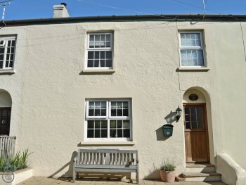 Cinnamon Teal Cottage