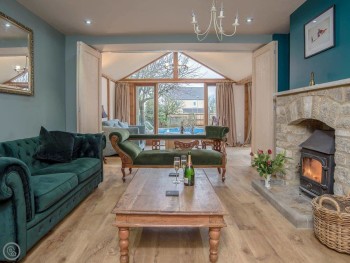 Cotswolds Country House