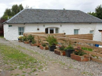 Dunstaffnage Mains Farm Cottage