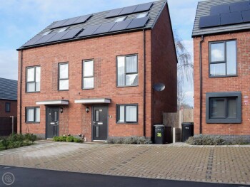 Elias Mattu Avenue Cottage