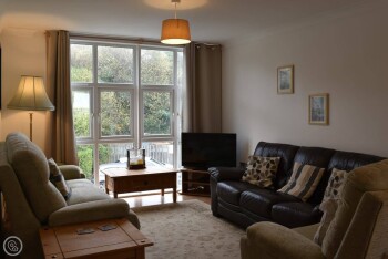 Flat 18 Pochin House