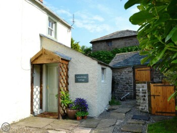Gates Bridge Cottage