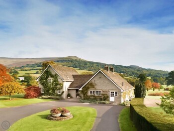 Glanusk Lodge