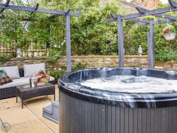 Hadrians Garden Cottage