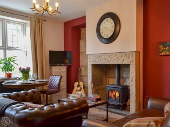 Hardcastle Crags Cottage