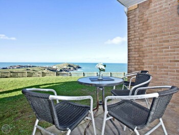 Headland View Apartment
