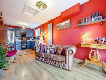 Hindscarth Apartment