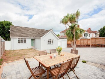 Honeybrook Holiday Home