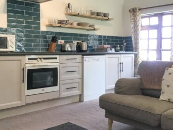 Honeysuckle Cottage, Warbstow