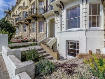 Kirkley Cliff Apartment