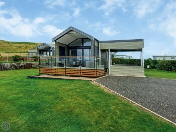 Lake Vyrnwy Luxury Glamping Pod 2