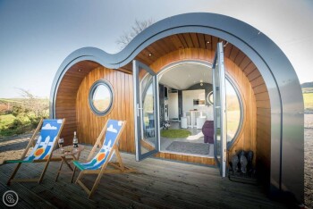 Let's Glamp Retro Madonna