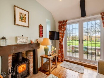 Little Crawfish Cottage