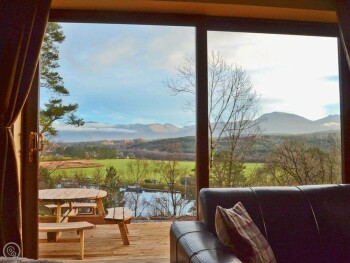 Lochy Bay (Coire Liath)