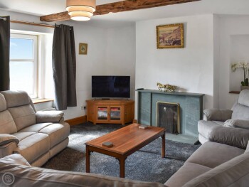 Low Hollas Farmhouse