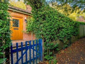 Manor Cottage Bungalow