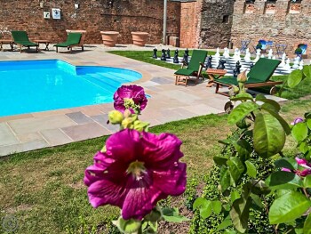 Manor View First Floor Apartment