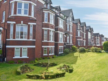 Marine Lake Apartment