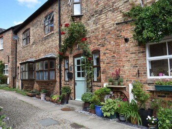 Nana Duck’s Cottage