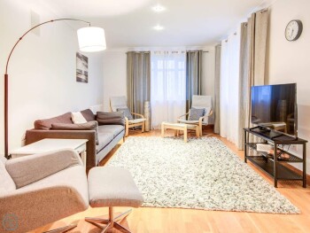 No.18 The Links Apartments