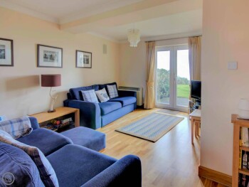 No.4 The Links Apartments