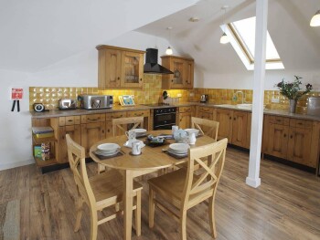 Painters Cottage At Old Orchard