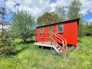 Poppy Shepherds Hut