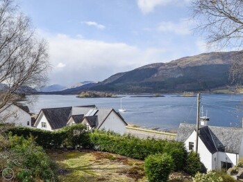 Quarter Deck Gardens