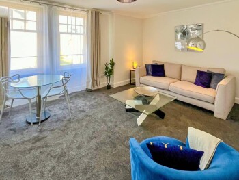 Queen Street Apartments 3