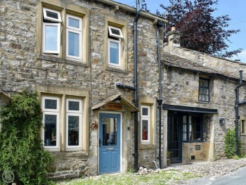 Secret Garden At Oak Cottage