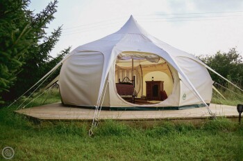 Shepherds Belle & Croft Hut