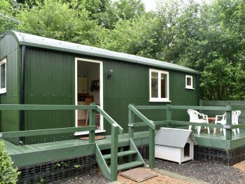 Shepherds Hut 3 At Laddingford