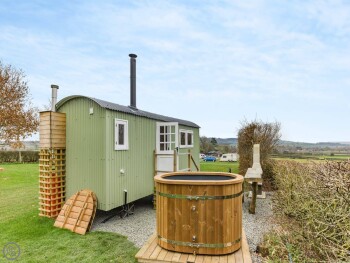 Shepherds Hut 64 Hopesay