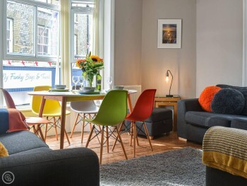 Shooters Cross Apartment