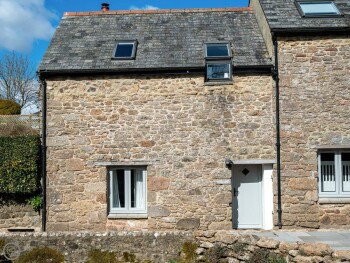 Stable Corner Cottage