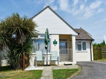 Summer Lodge Bungalow 1