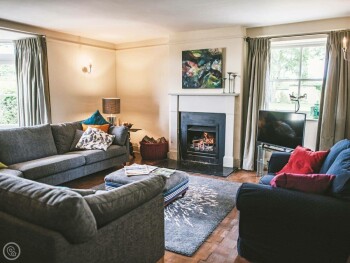 Tarrant Valley House - Sleeps 14