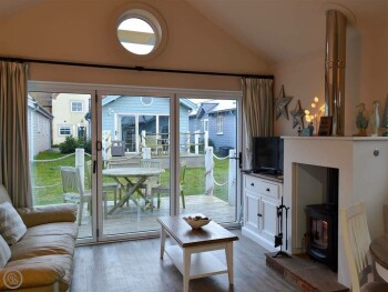 The Bay - Sandy Bay Beach House