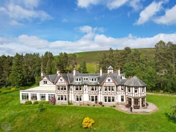 The Carnegie Rooms At Aultnagar Lodge
