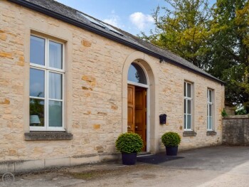 The Coach House At Waterperry Gardens