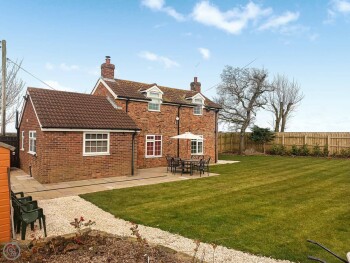 The Lodge At Owstwick Hall