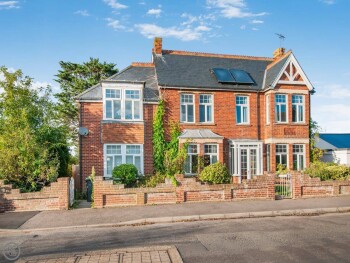 The Old Doctors Manor House