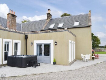 The Old School House Apartment